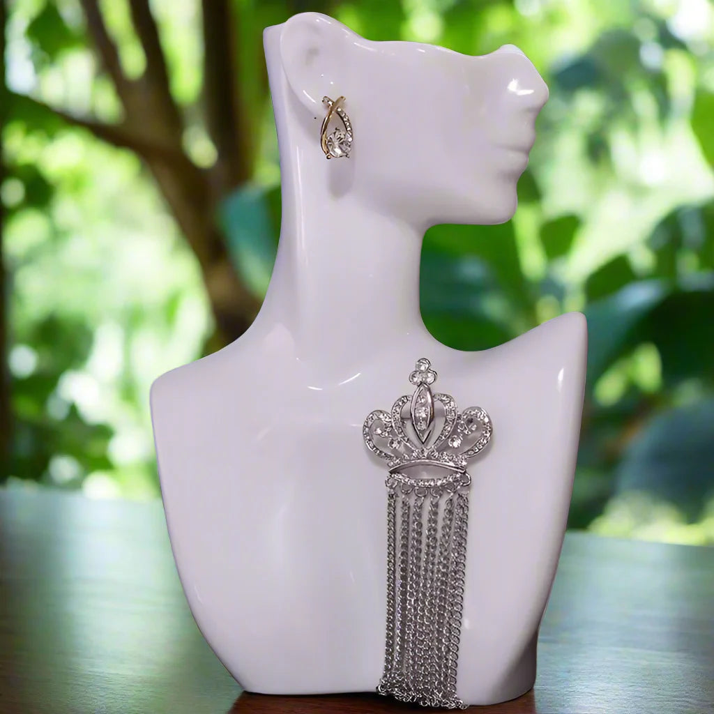 A Chic Alternative to Bold Necklaces: The Regal Crown Brooch