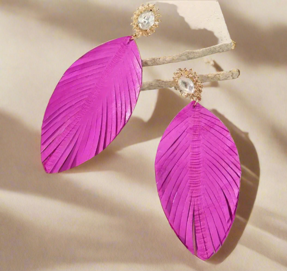 Aura - Desiree W.A.R Store