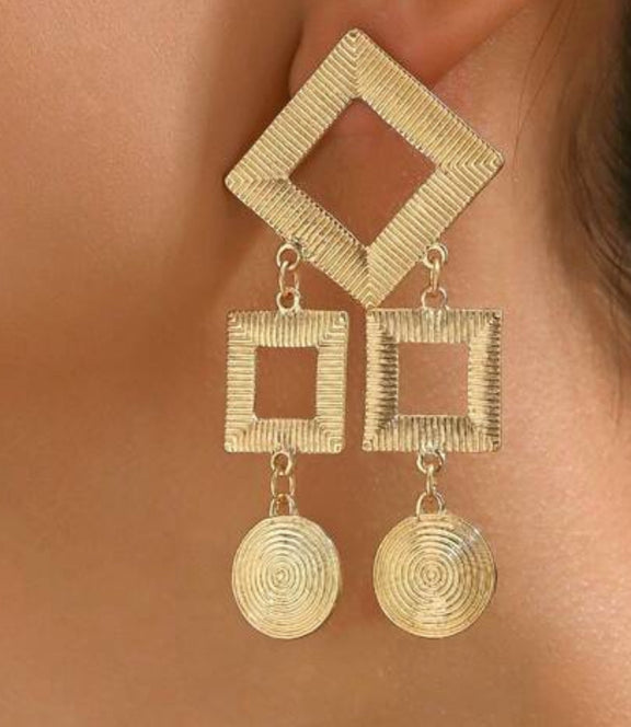 Lara - Desiree W.A.R Store