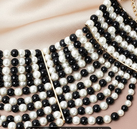 Miss Universe Pearl Collar