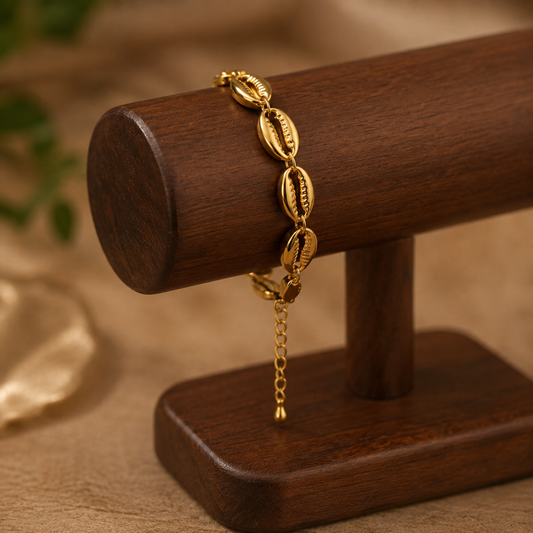 Makeda Mini Shell Gold Bracelet