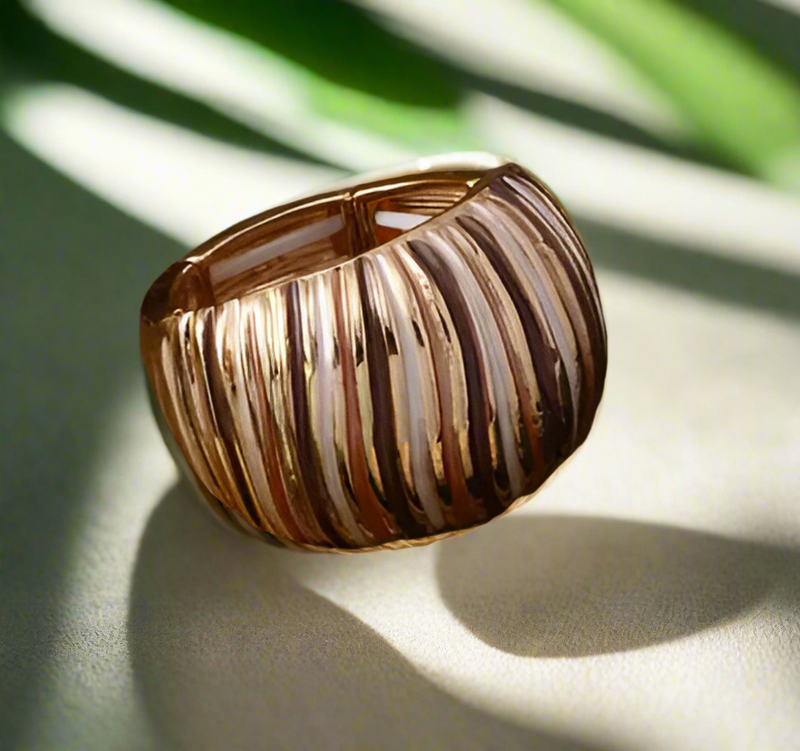 #AmaniRing #BoldGoldJewelry #RibbedStatementRing #WomenAreRubies #TimelessStyle #GoldenGlow