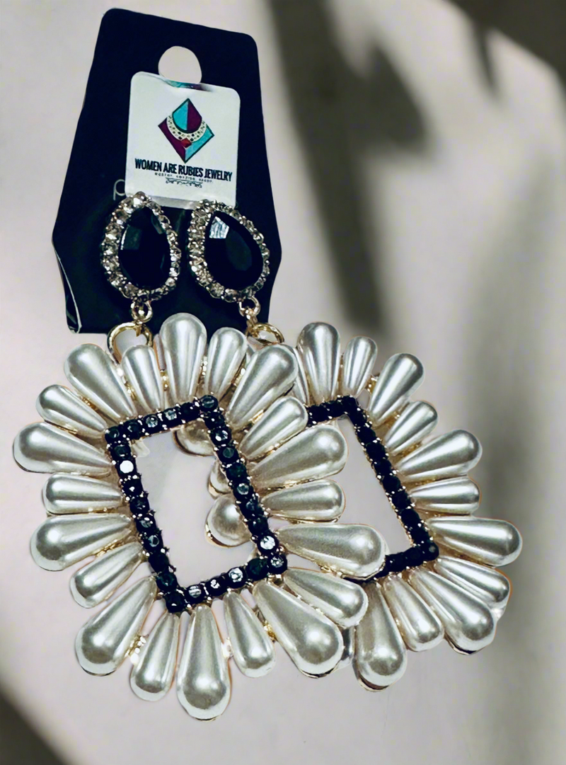 Petra - Desiree W.A.R Store