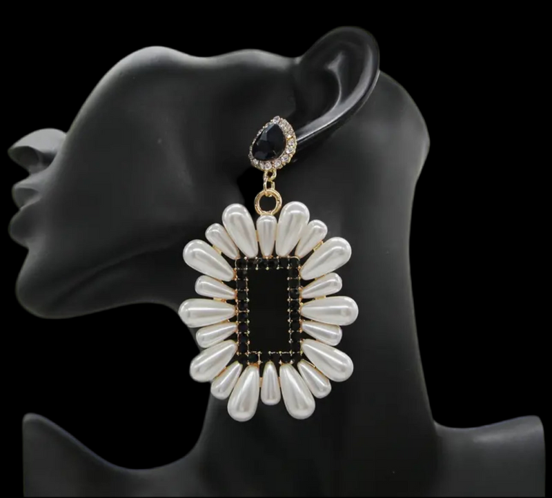 Petra - Desiree W.A.R Store