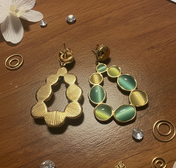 Eloise Honey Drop Earrings - Desiree W.A.R Store