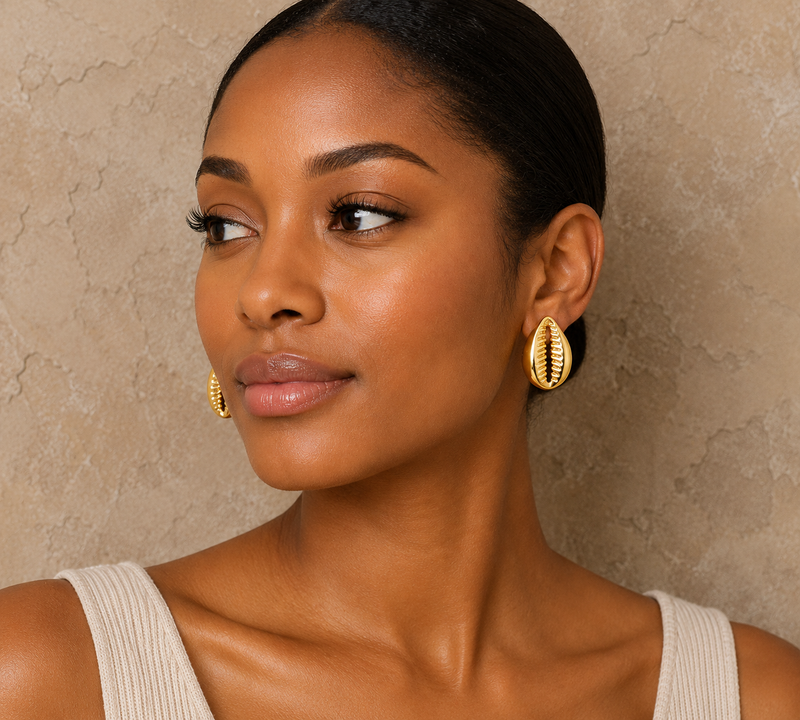 Makeda Shell Gold Earrings